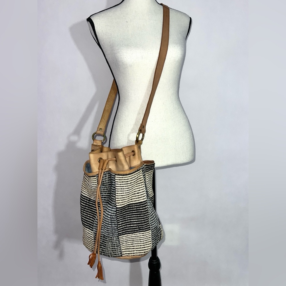 ANABAGLISH Cross-Body‎ Woven Fabric/Leather Accents Shoulder Bucket Bag